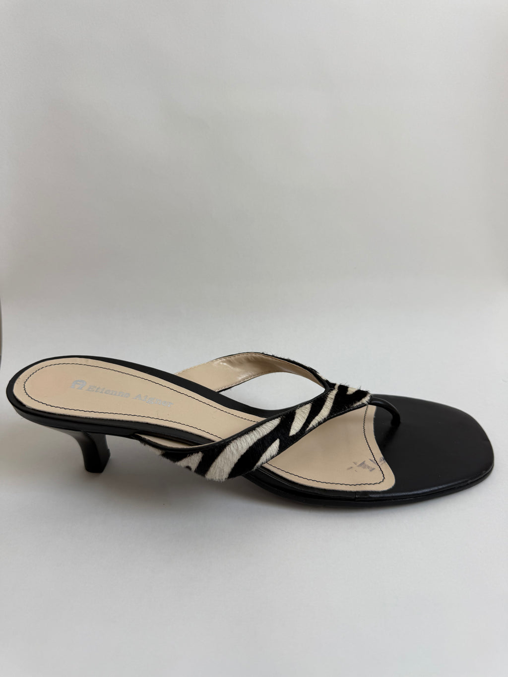 Etienne Aigner Zebra Kitten Heels / 10