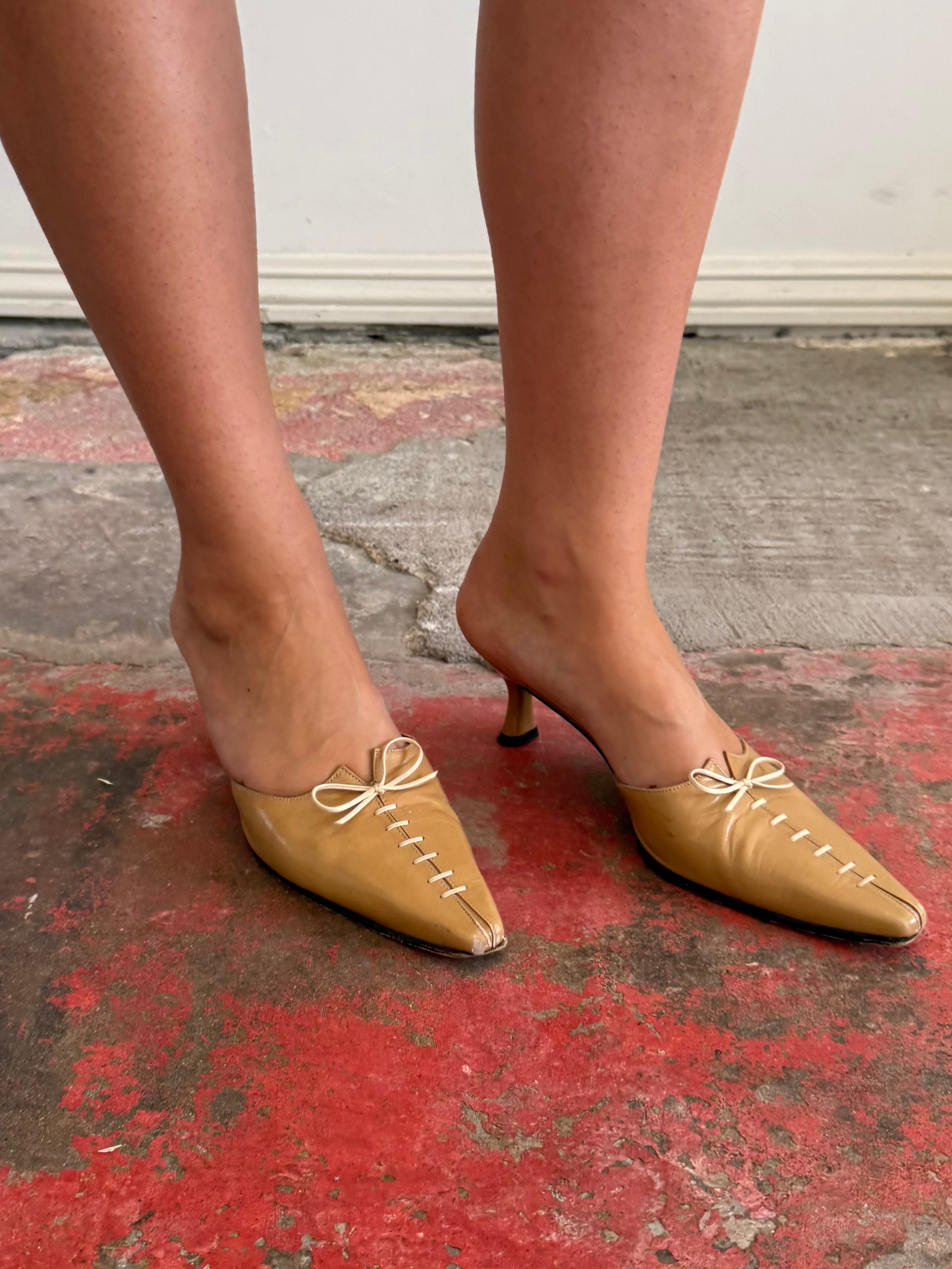 Stuart Weitzman Tie Mules / 7.5