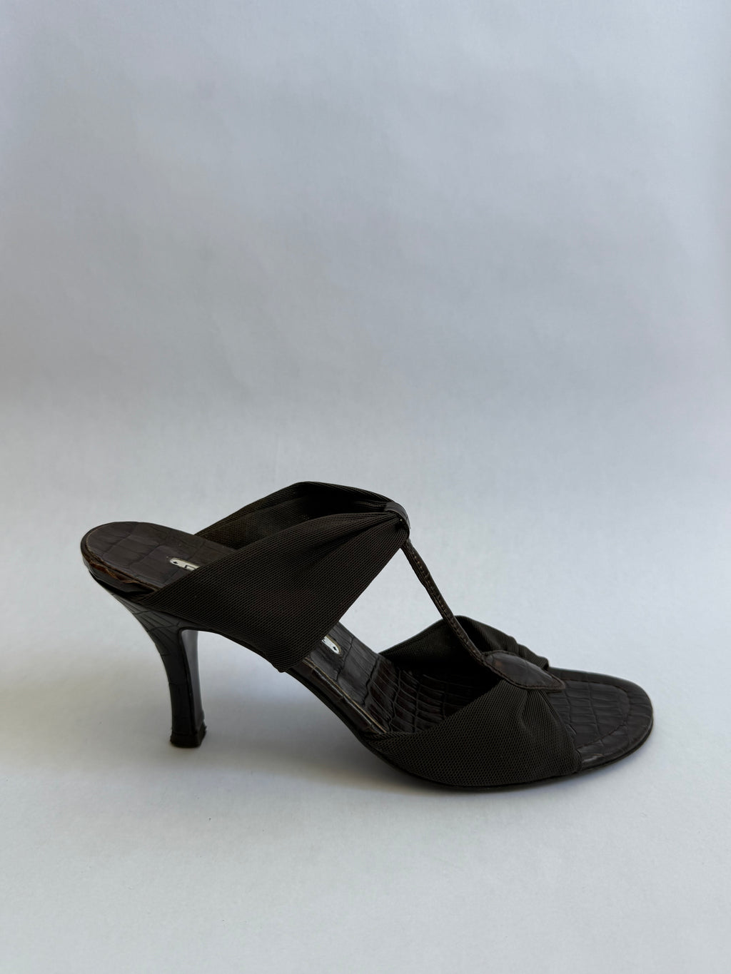 Donald J Pliner T-Strap Heels