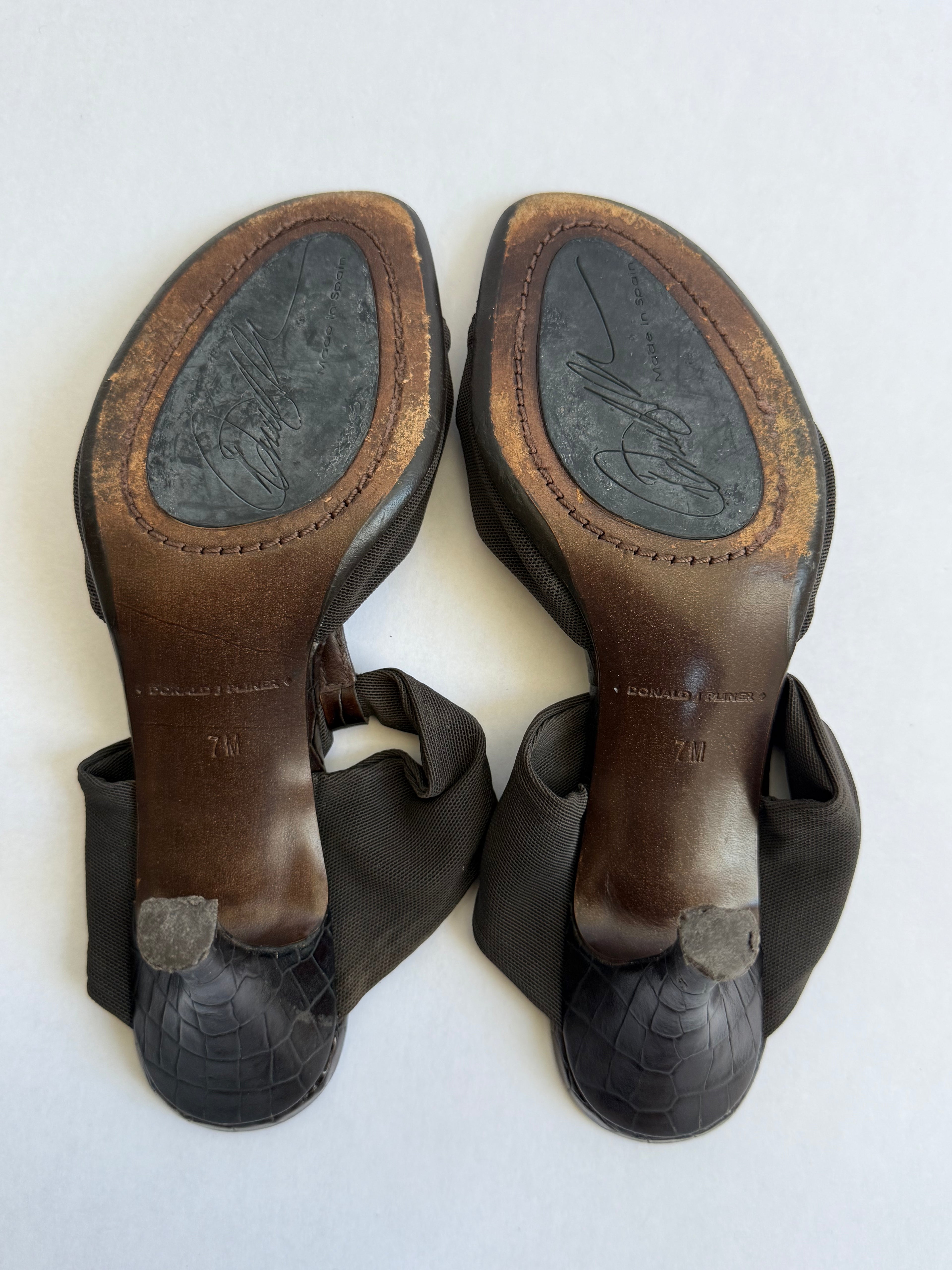 Donald J Pliner T-Strap Heels