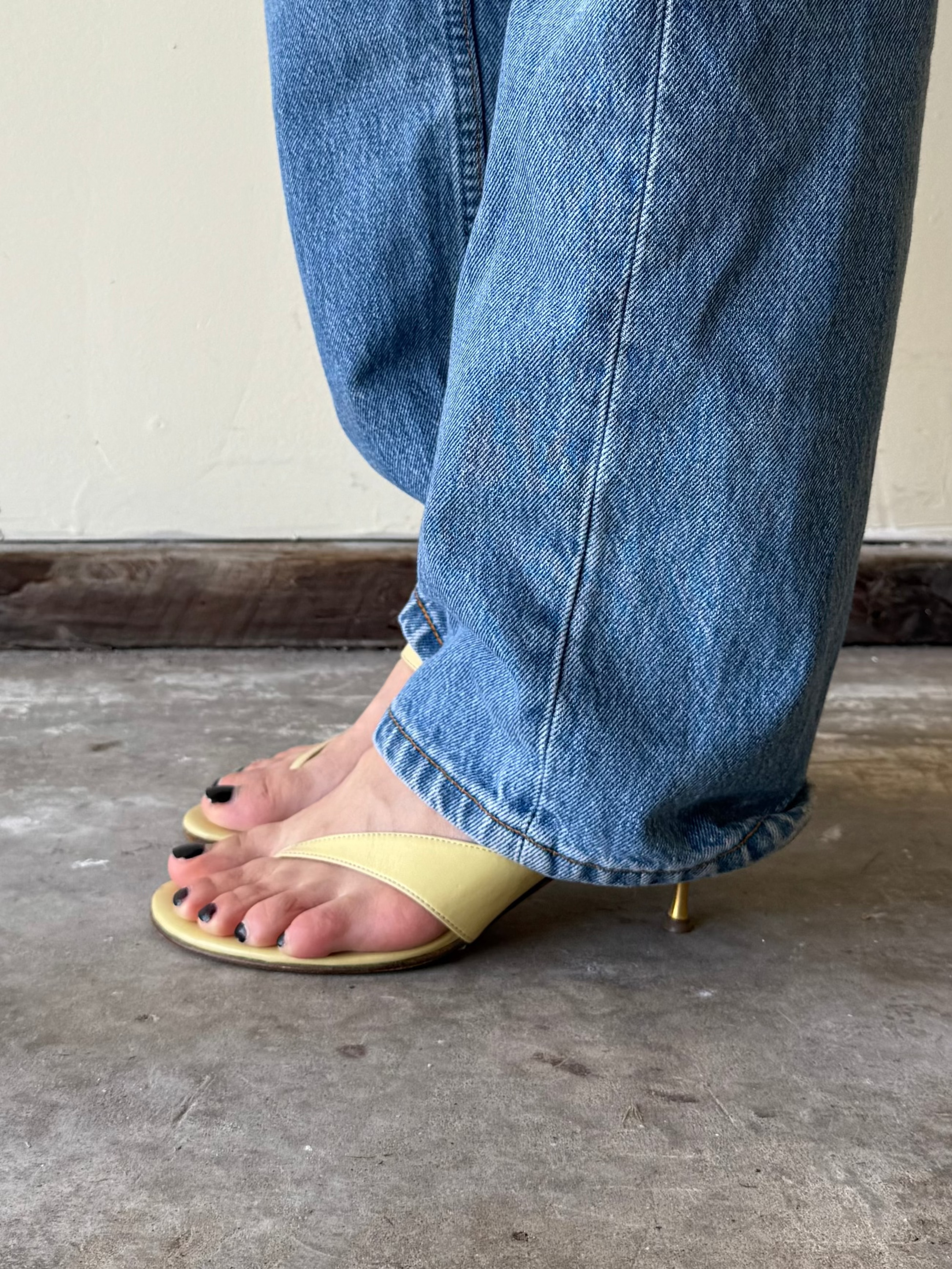 Barneys New York Kitten Heels / 37