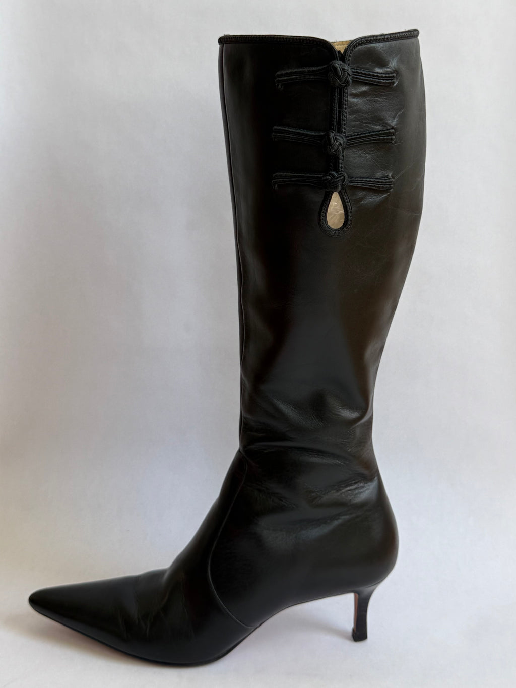 Ann Taylor Frog Closure Boot / Size 6