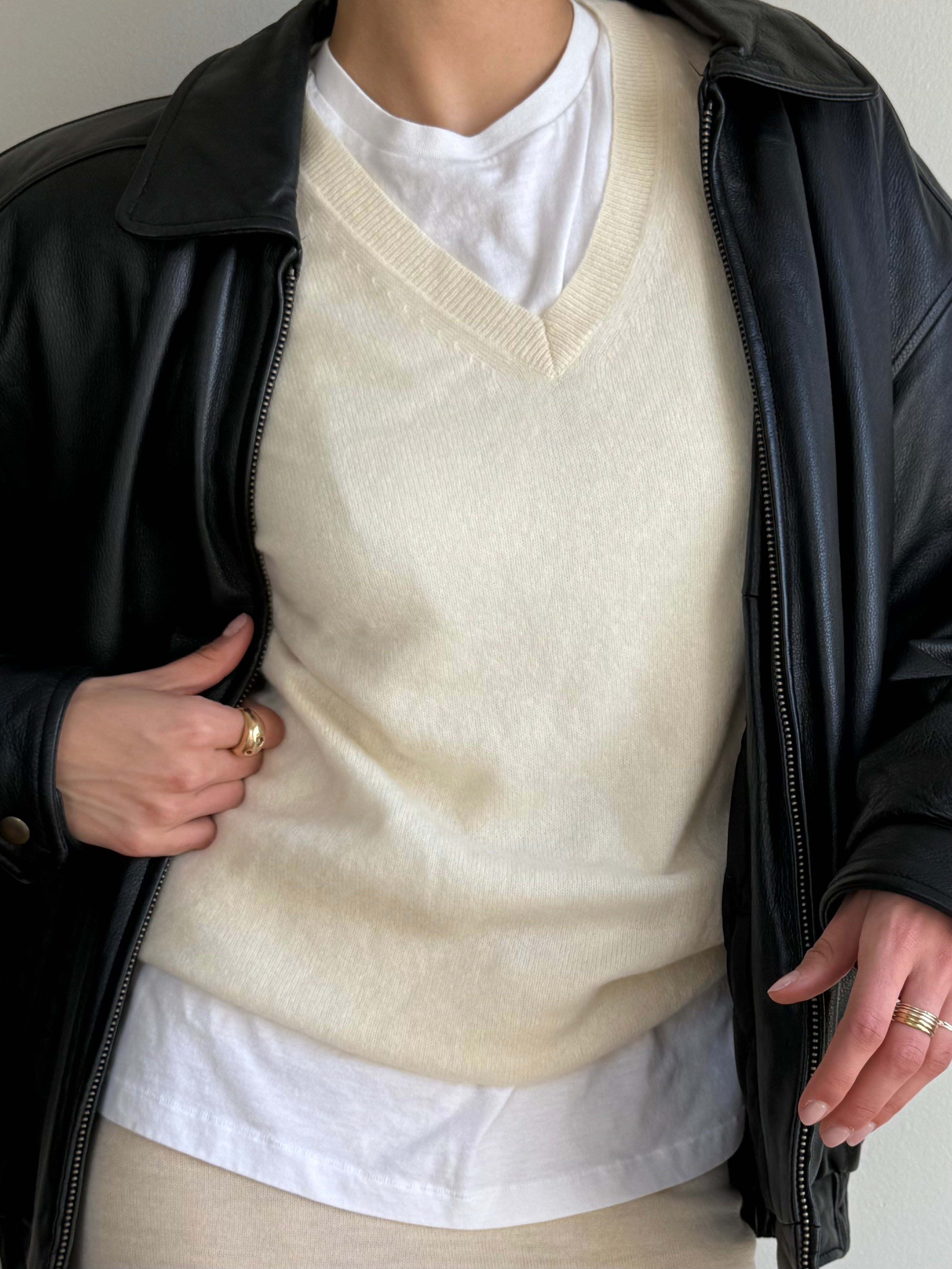 White Cashmere Sweater / M