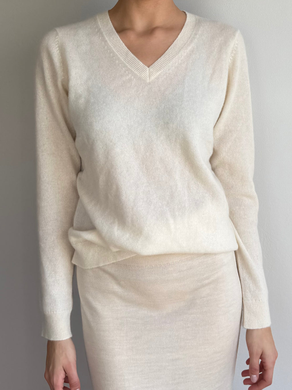 White Cashmere Sweater / M