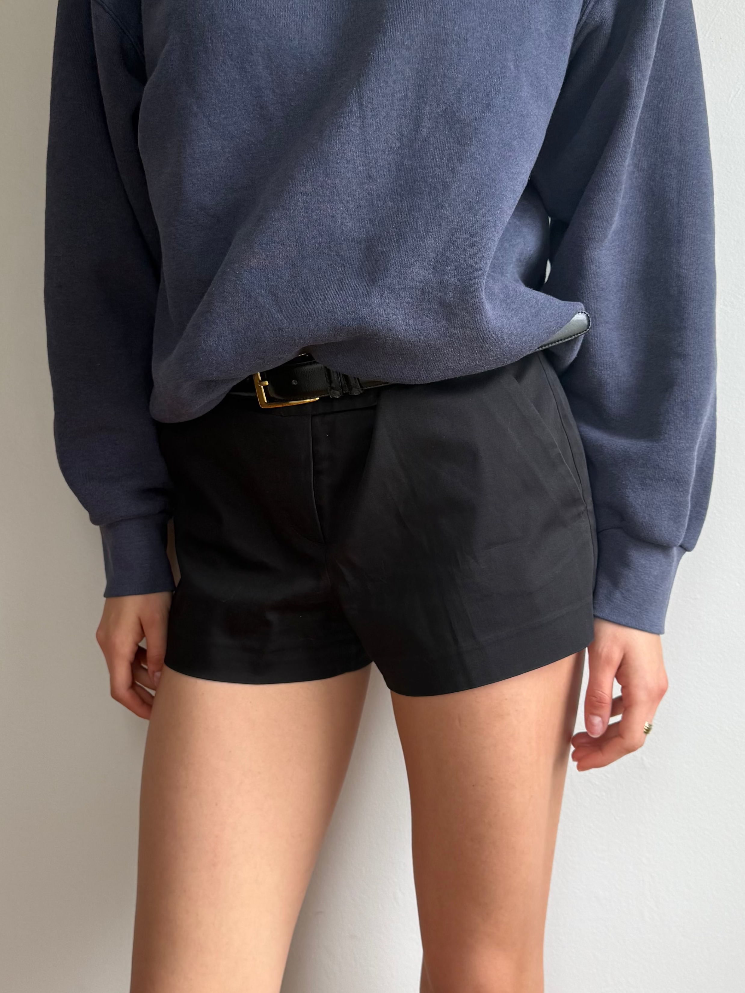 Theory Trouser Shorts / 8