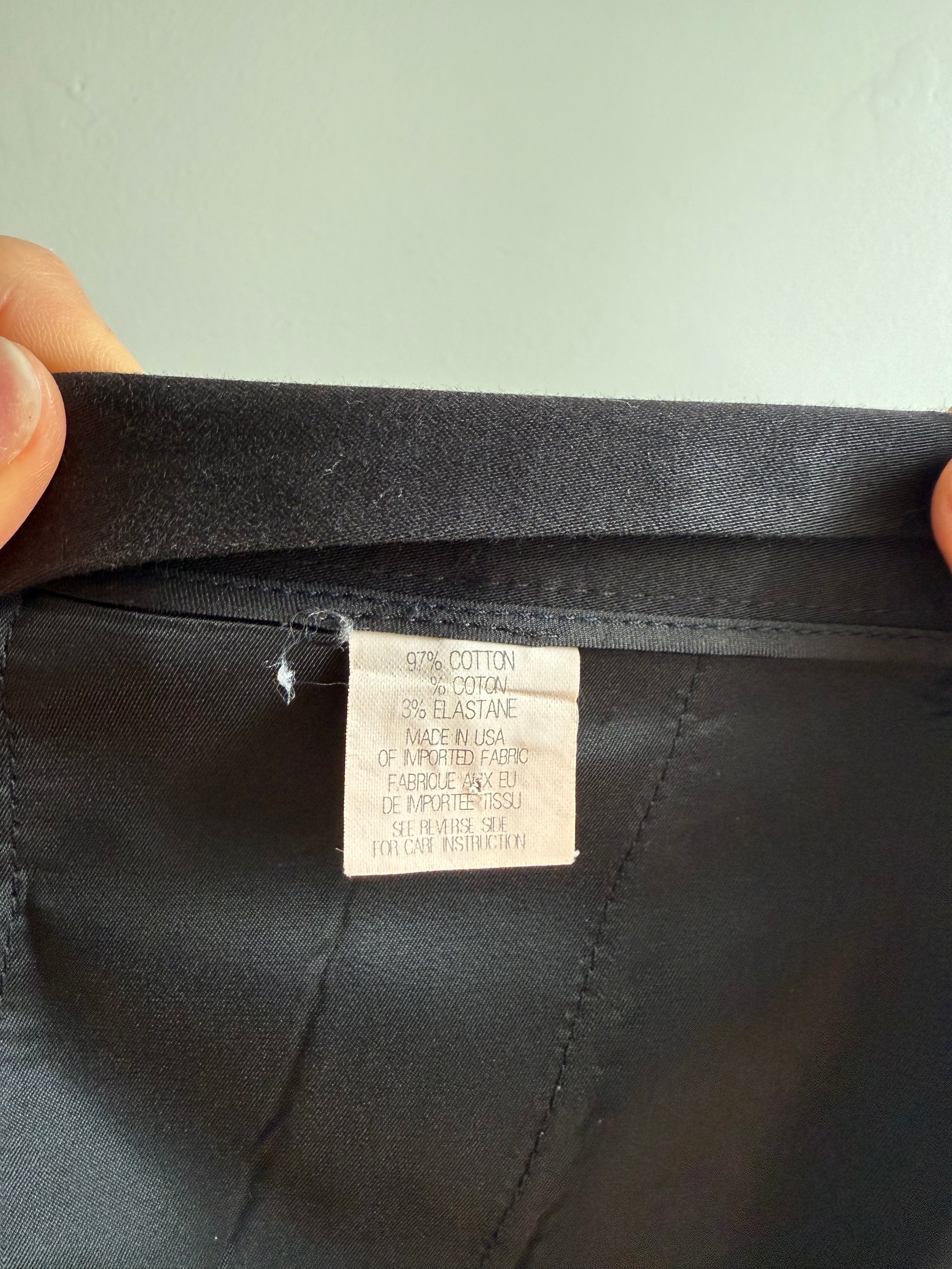 Theory Trouser Shorts / 8