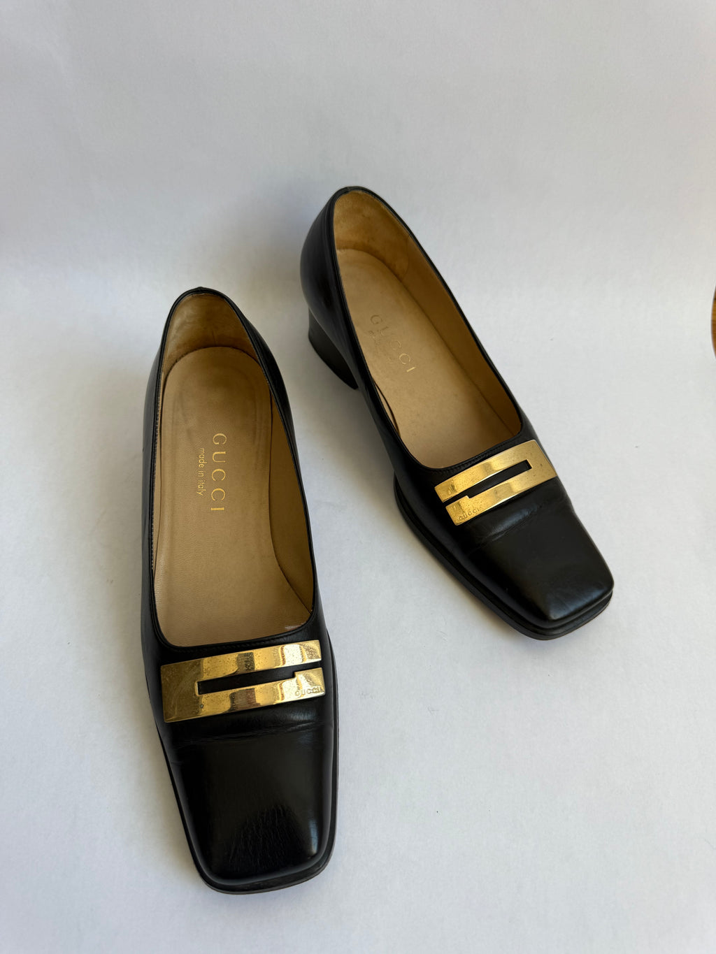 Gucci Gold Logo Loafers / 6