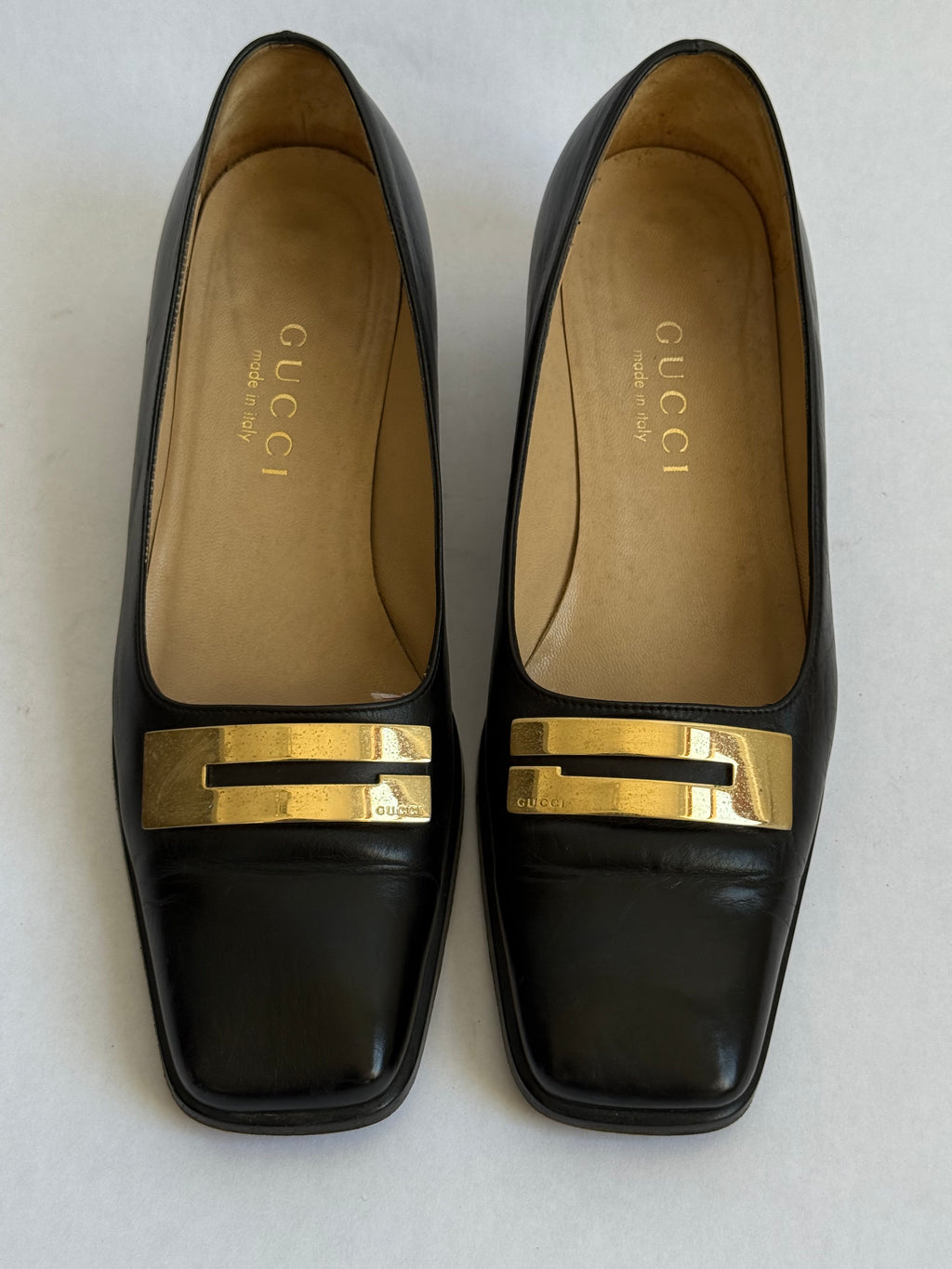 Gucci Gold Logo Loafers / 6