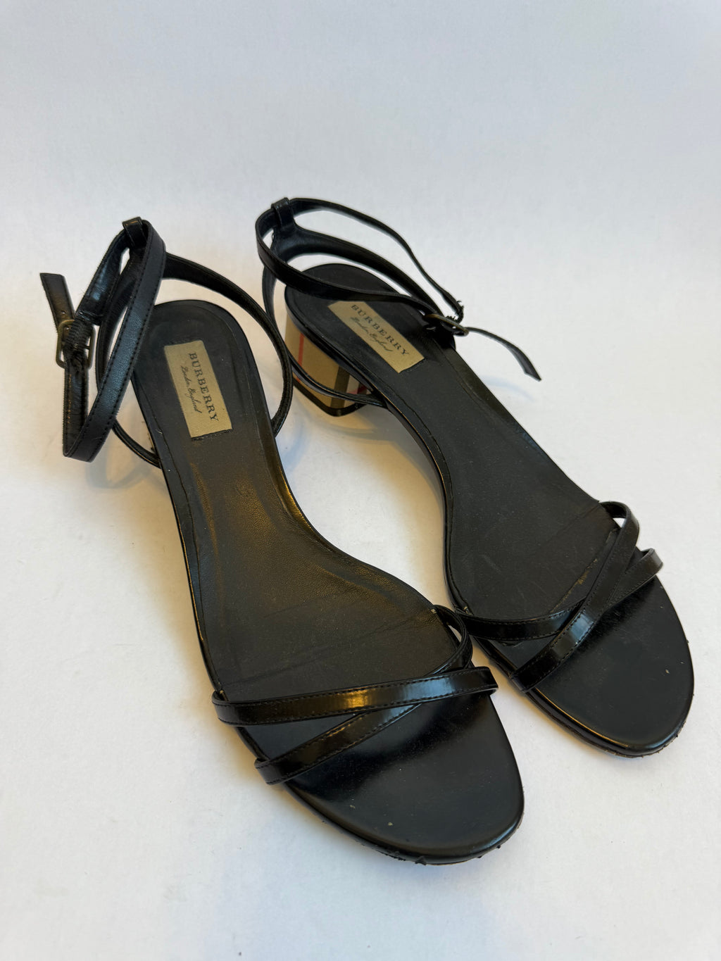 Burberry Women's Black and Tan Sandals / EU 39.5