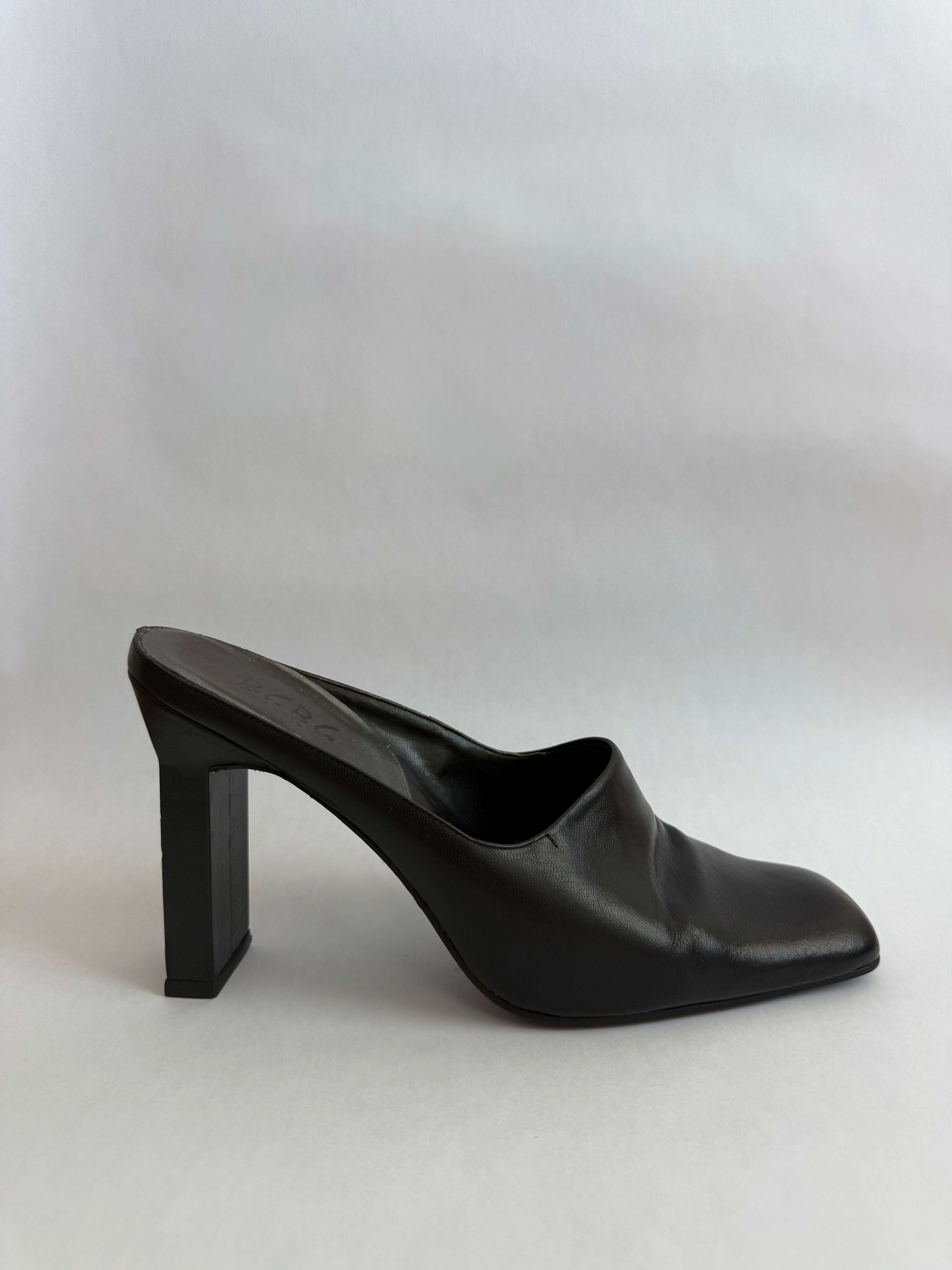 BCBG Paris 90s Mules / US 10