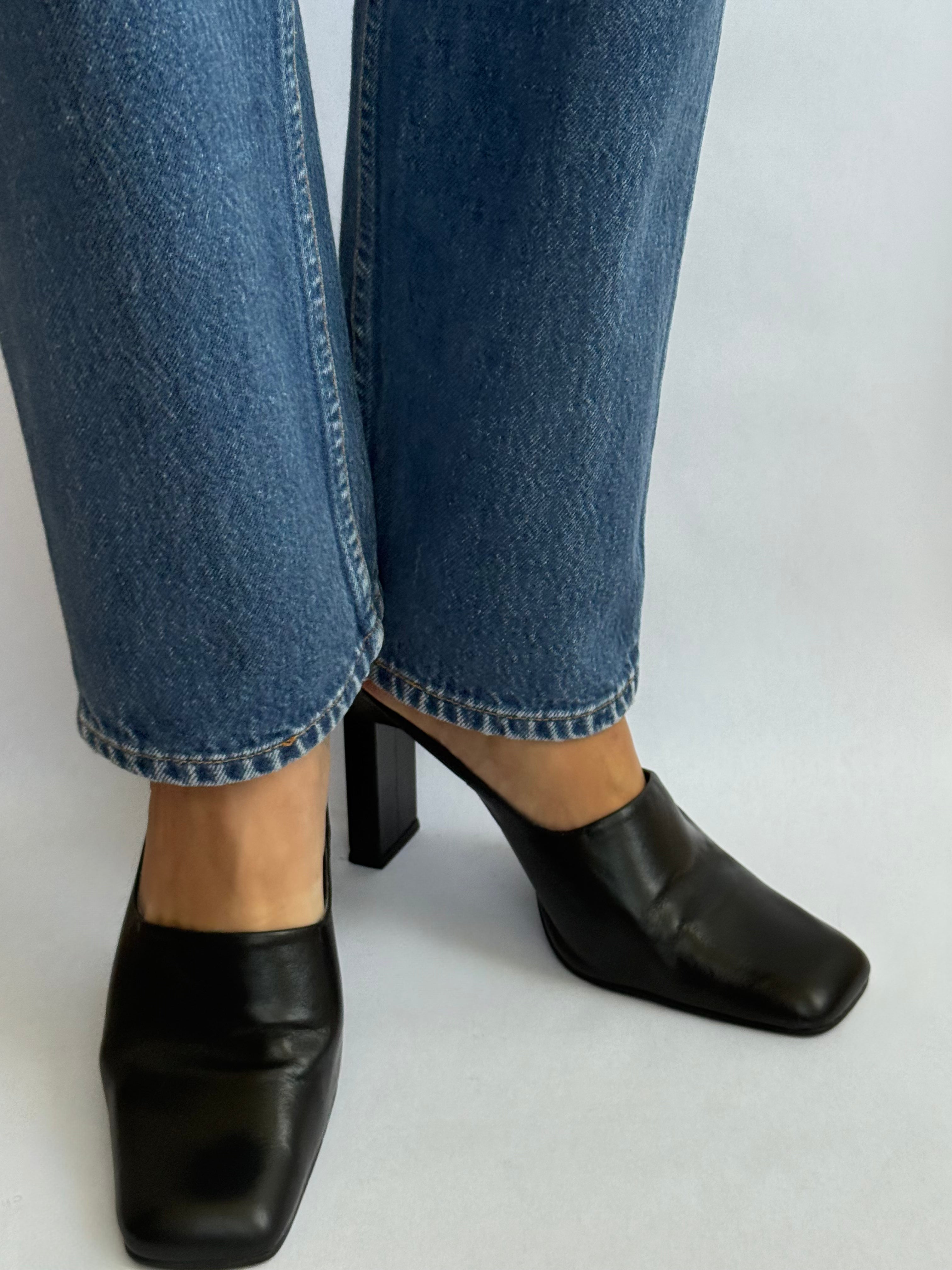 BCBG Paris 90s Mules