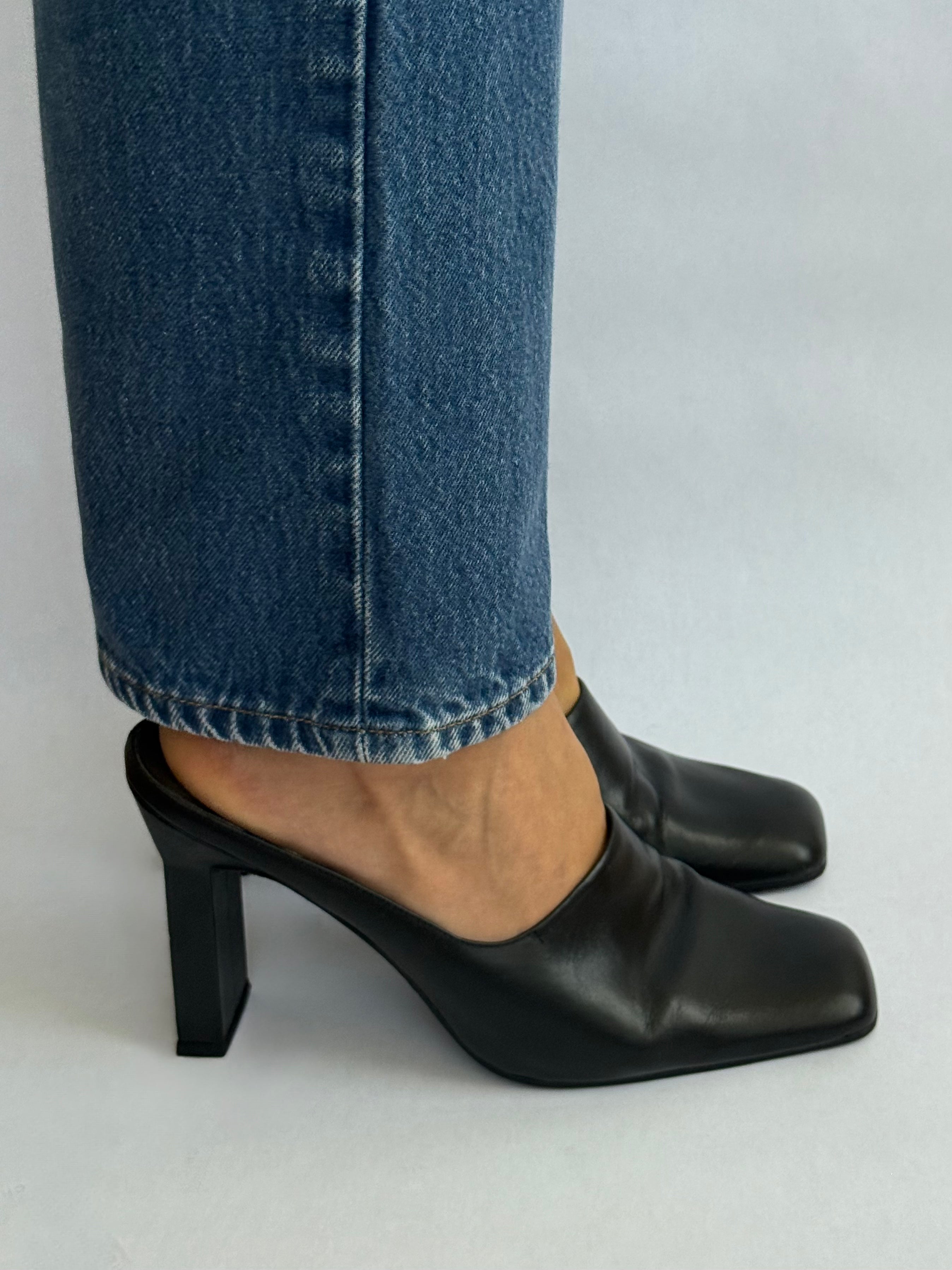 BCBG Paris 90s Mules / US 10