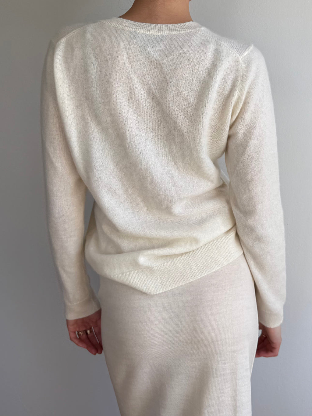 White Cashmere Sweater / M
