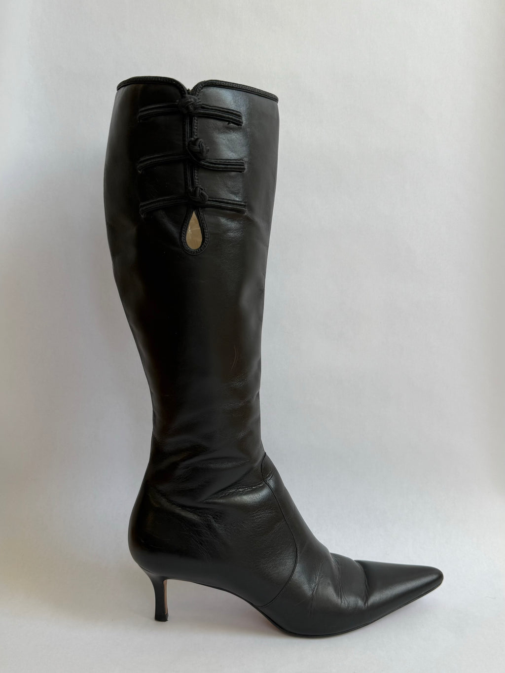 Ann Taylor Frog Closure Boot / Size 6