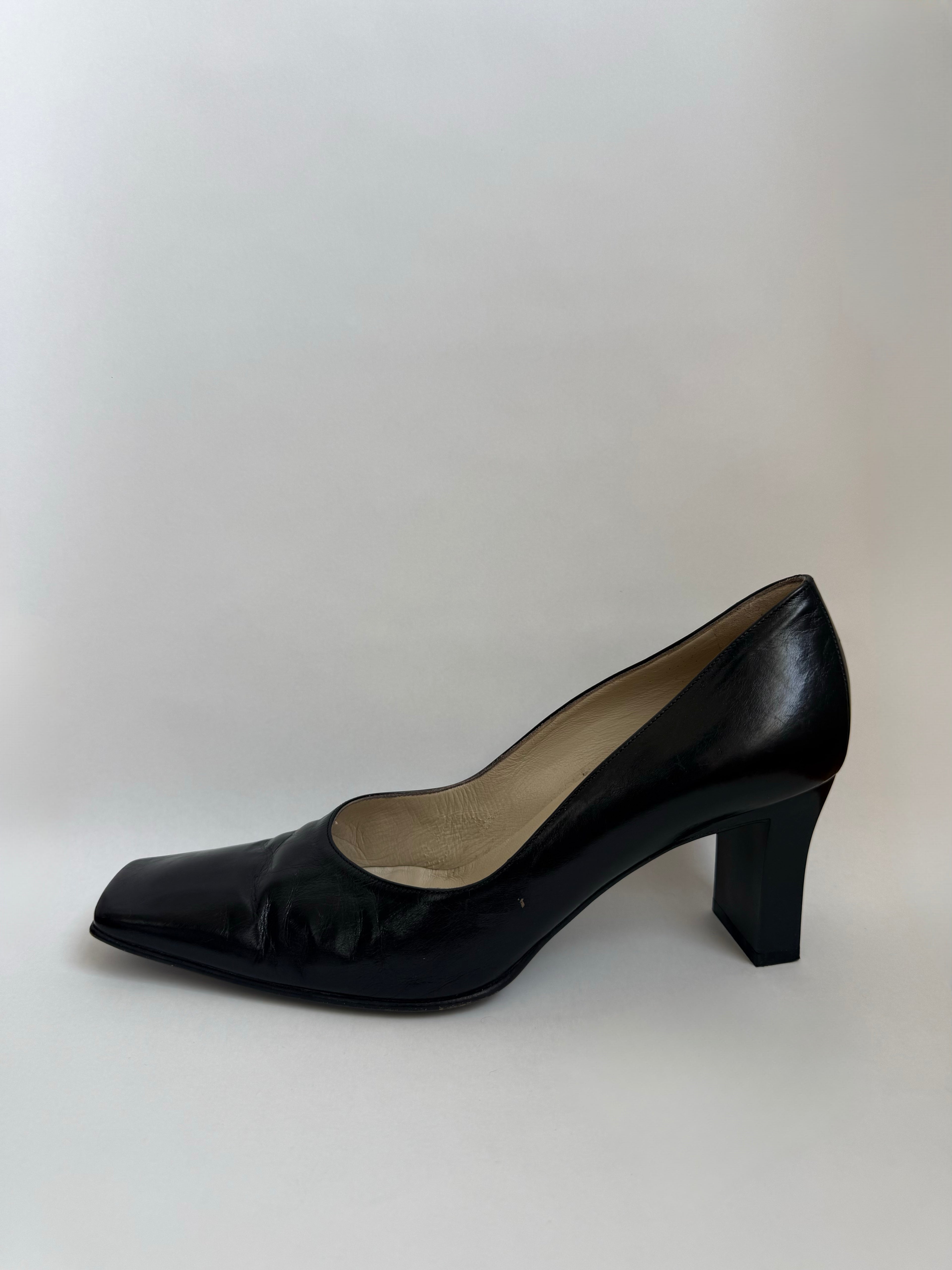 Leather Square-Toe Pumps / 40