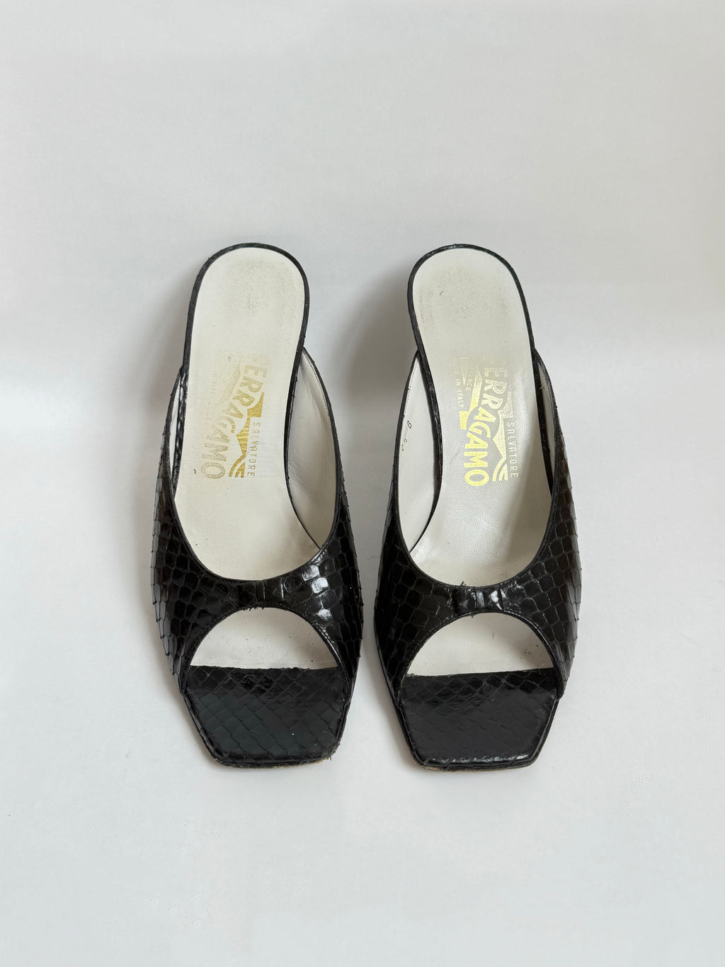 Ferragamo Peep-Toe Mules / 8.5