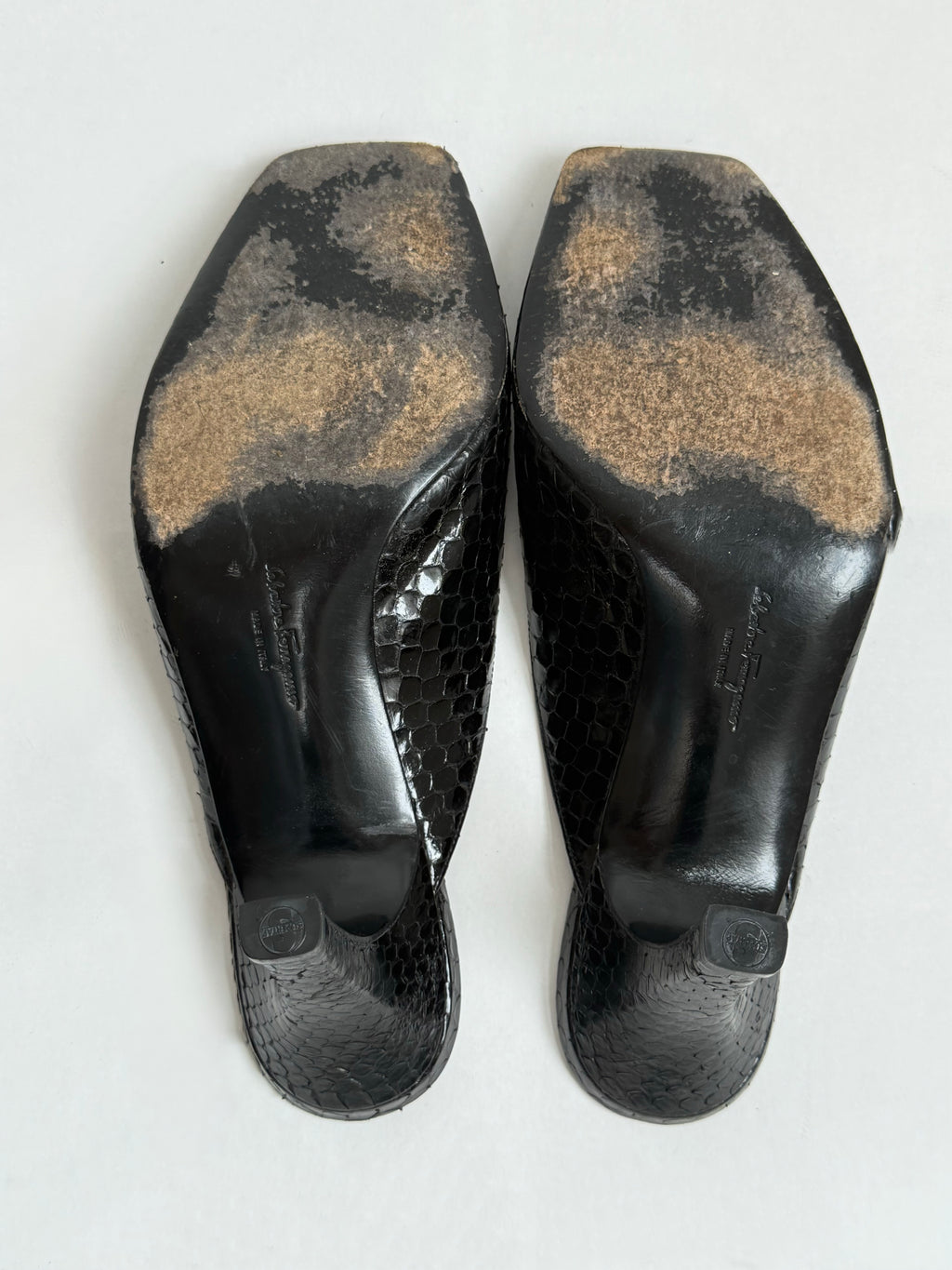 Ferragamo Peep-Toe Mules / 8.5