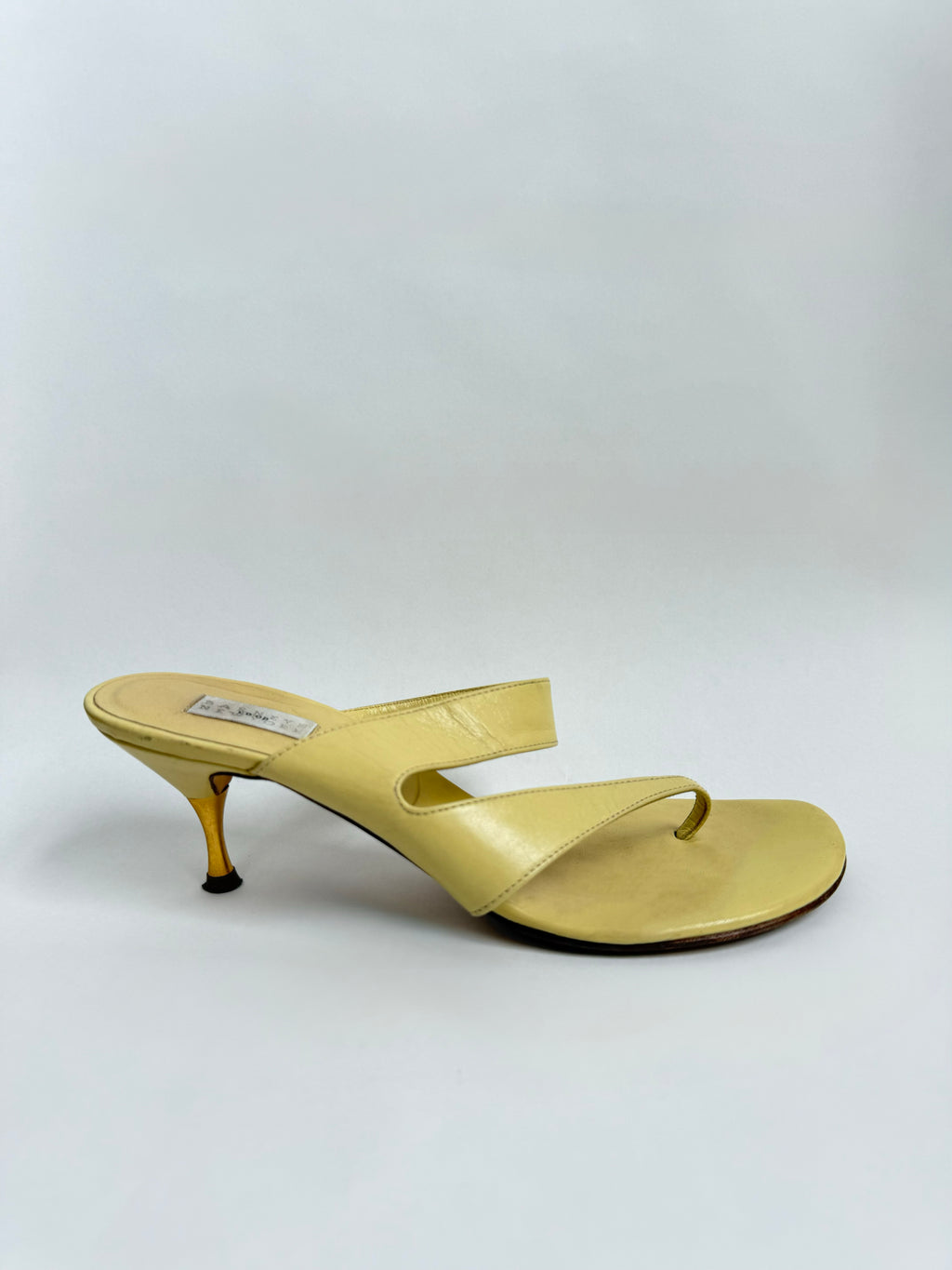 Barneys New York Kitten Heels / 37