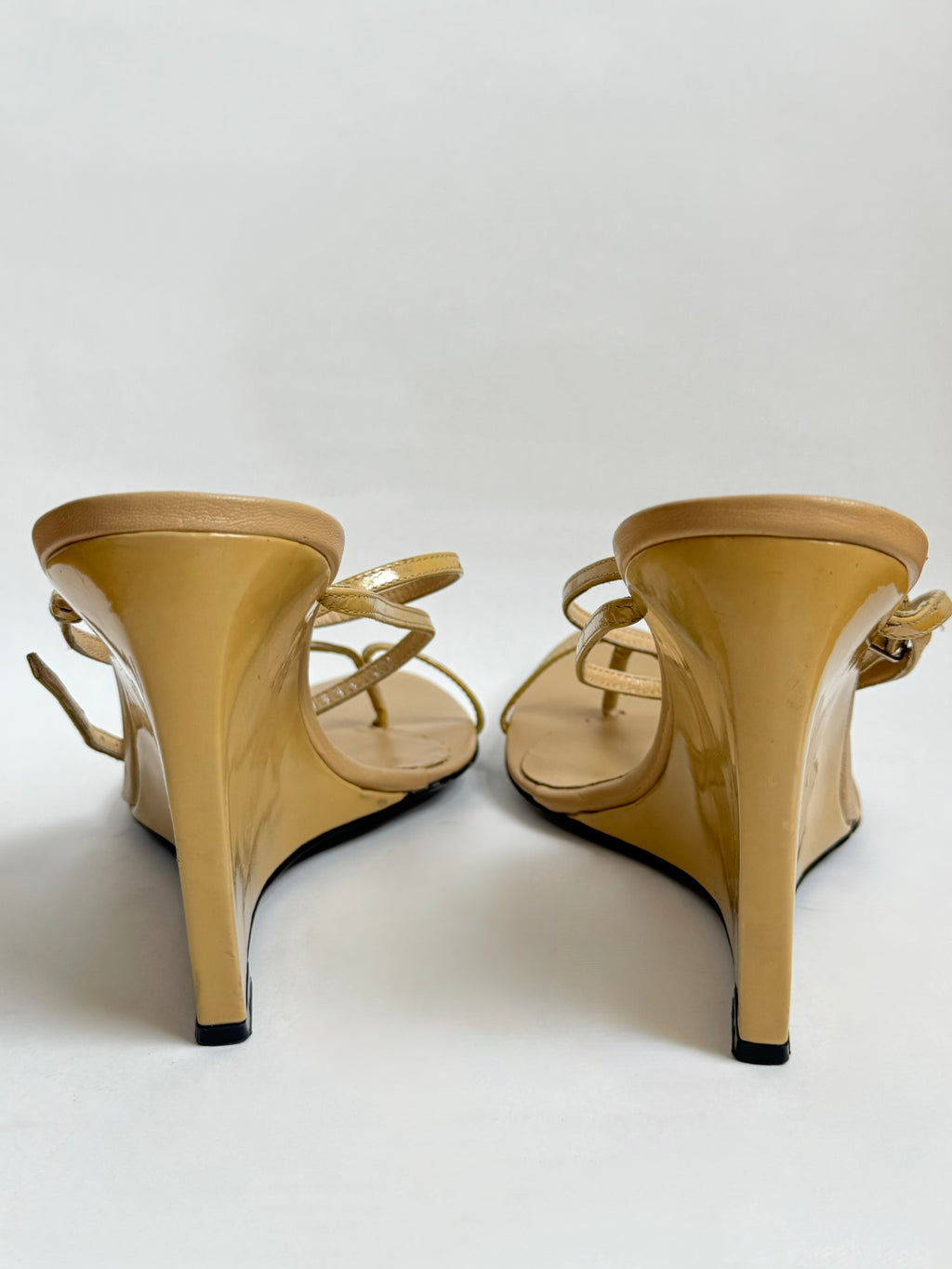 Sergio Rossio Patent Leather Wedges / 40