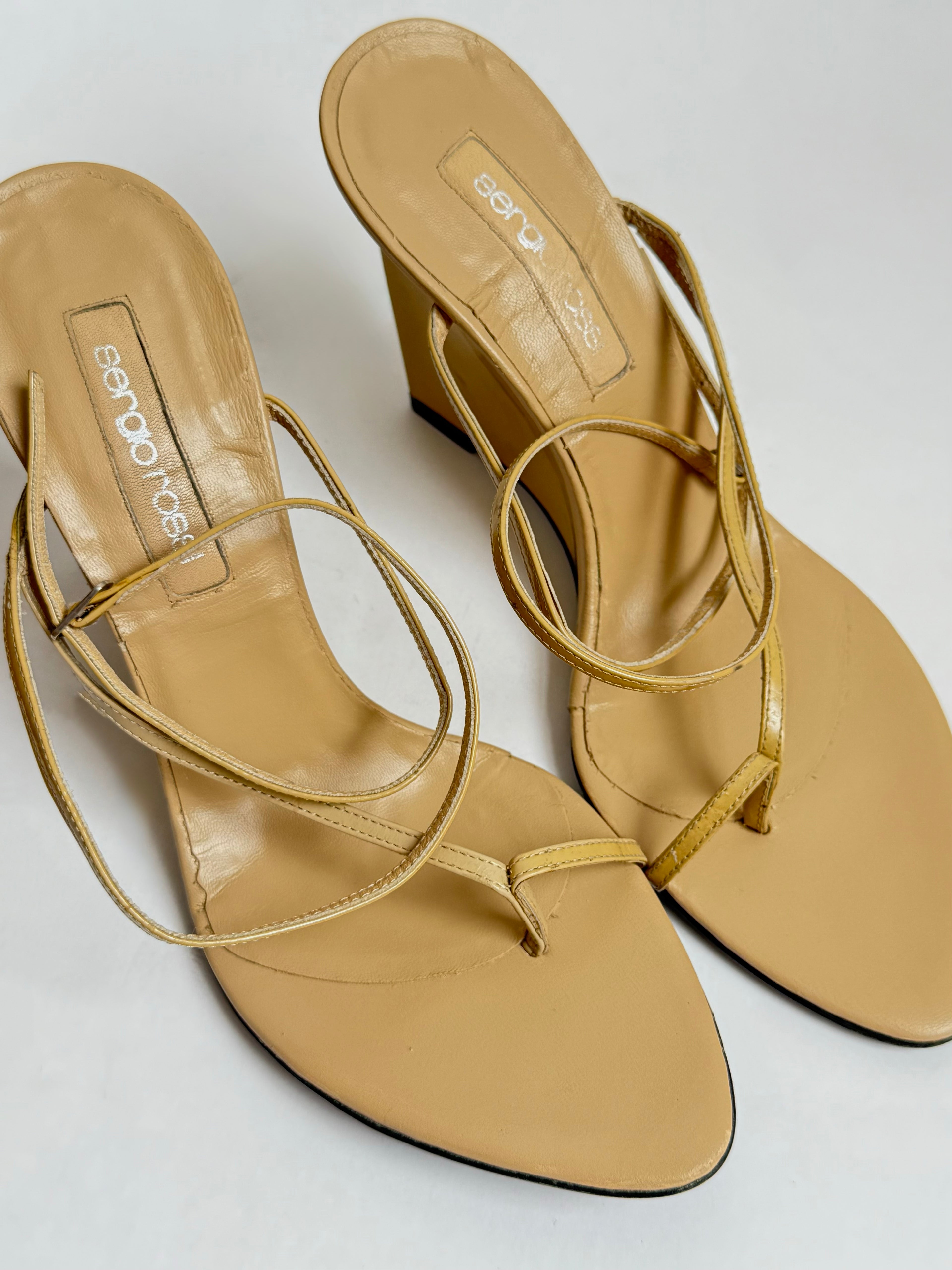 Sergio Rossio Patent Leather Wedges / 40