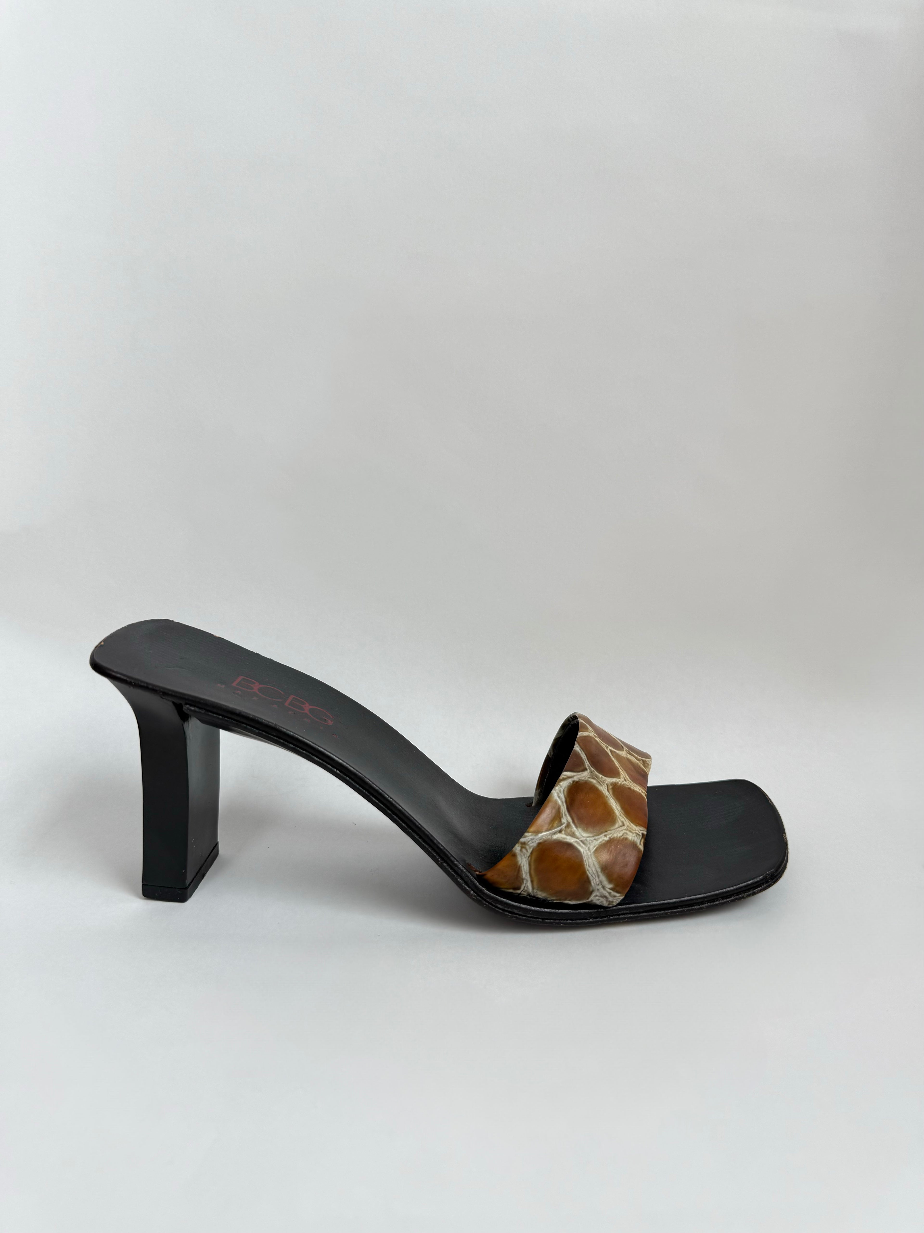 BCBG Maxazria Croc Sandals / 38